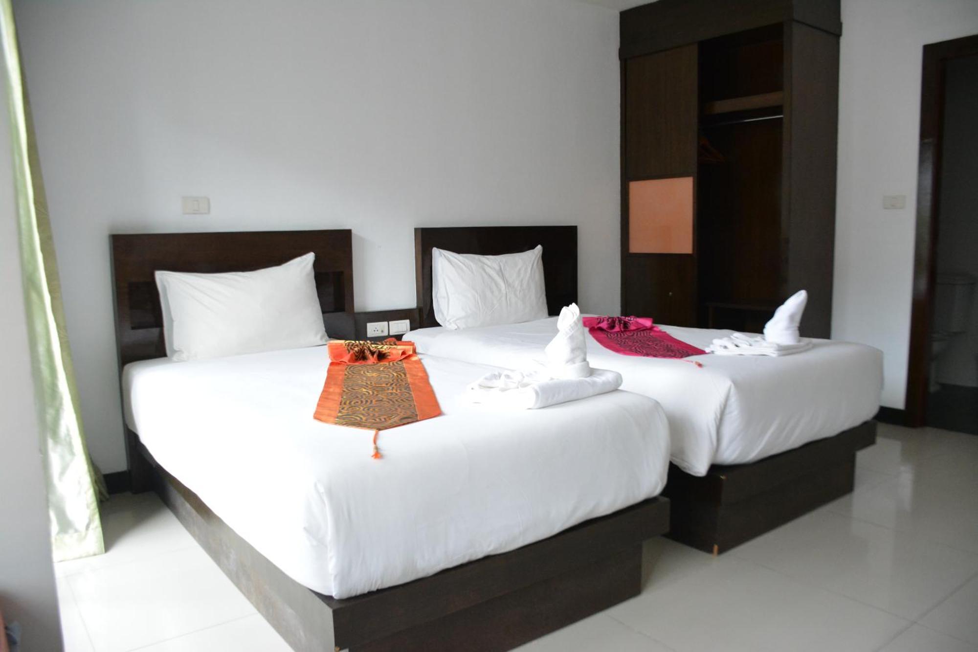 Zephyr Grand Hotel Patong Екстер'єр фото